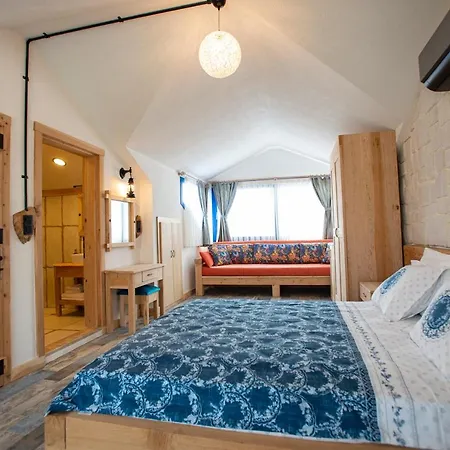 Private And Luxurious Suites In Villa With Beautiful Garden 住宿加早餐酒店 *