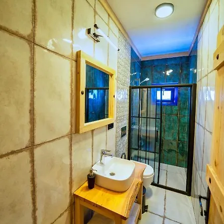 Private And Luxurious Suites In Villa With Beautiful Garden 住宿加早餐酒店