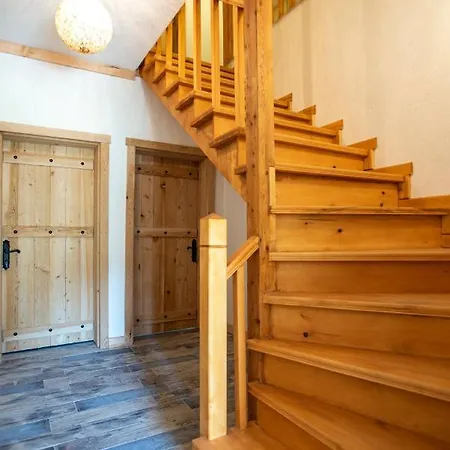 Private And Luxurious Suites In Villa With Beautiful Garden *