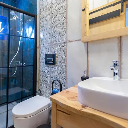 住宿加早餐酒店 Private And Luxurious Suites In Villa With Beautiful Garden *