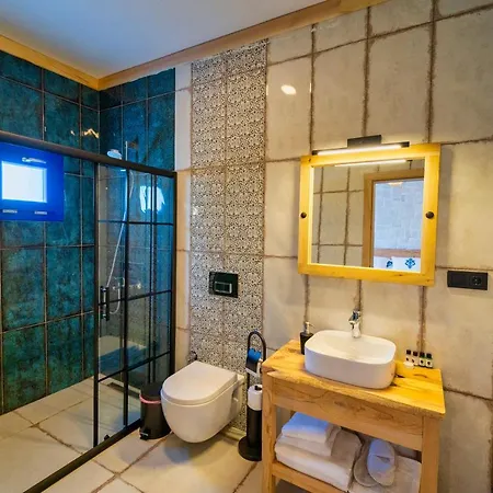 Bed & Breakfast Private And Luxurious Suites In Villa With Beautiful Garden